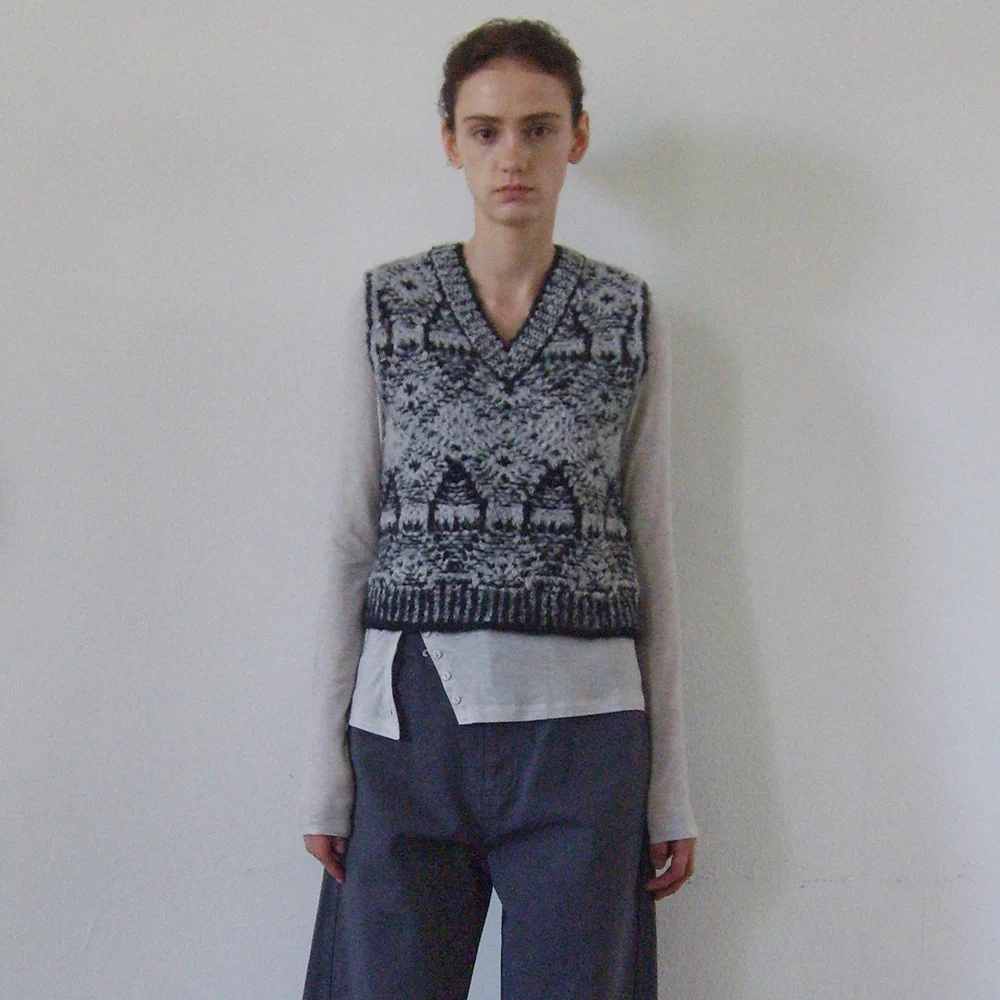 SUPERFINE ALPACA NORDIC VEST - NAVY