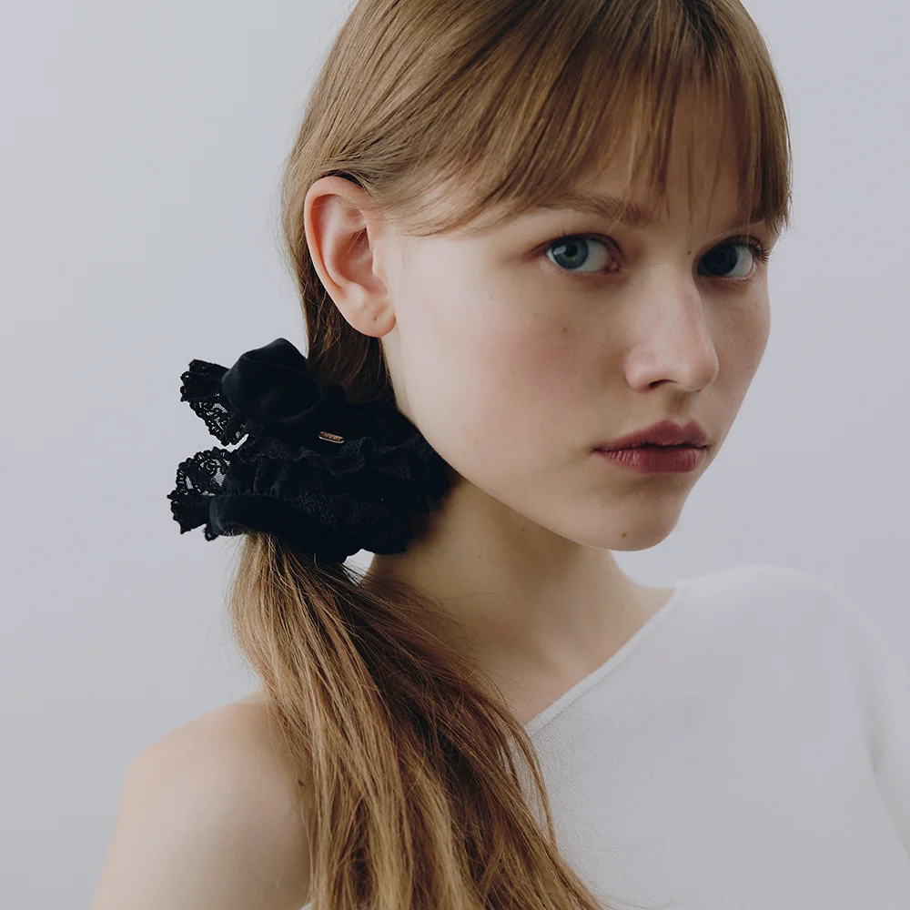 Rose Lace Velvet Scrunchie_VH2579HB004M