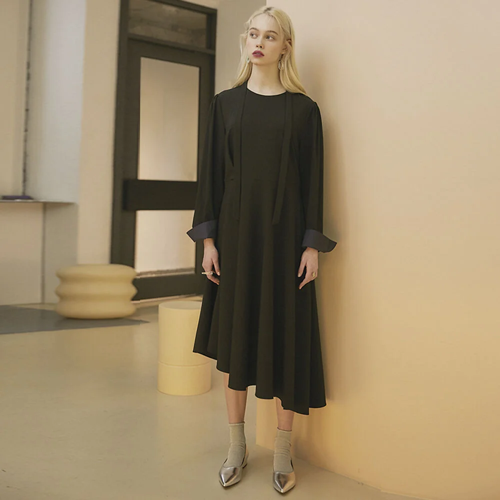 UNBALANCE FLARE DRESS BLACK