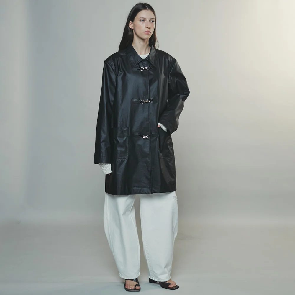 COATING BUCKLE HALF COAT - BLACK