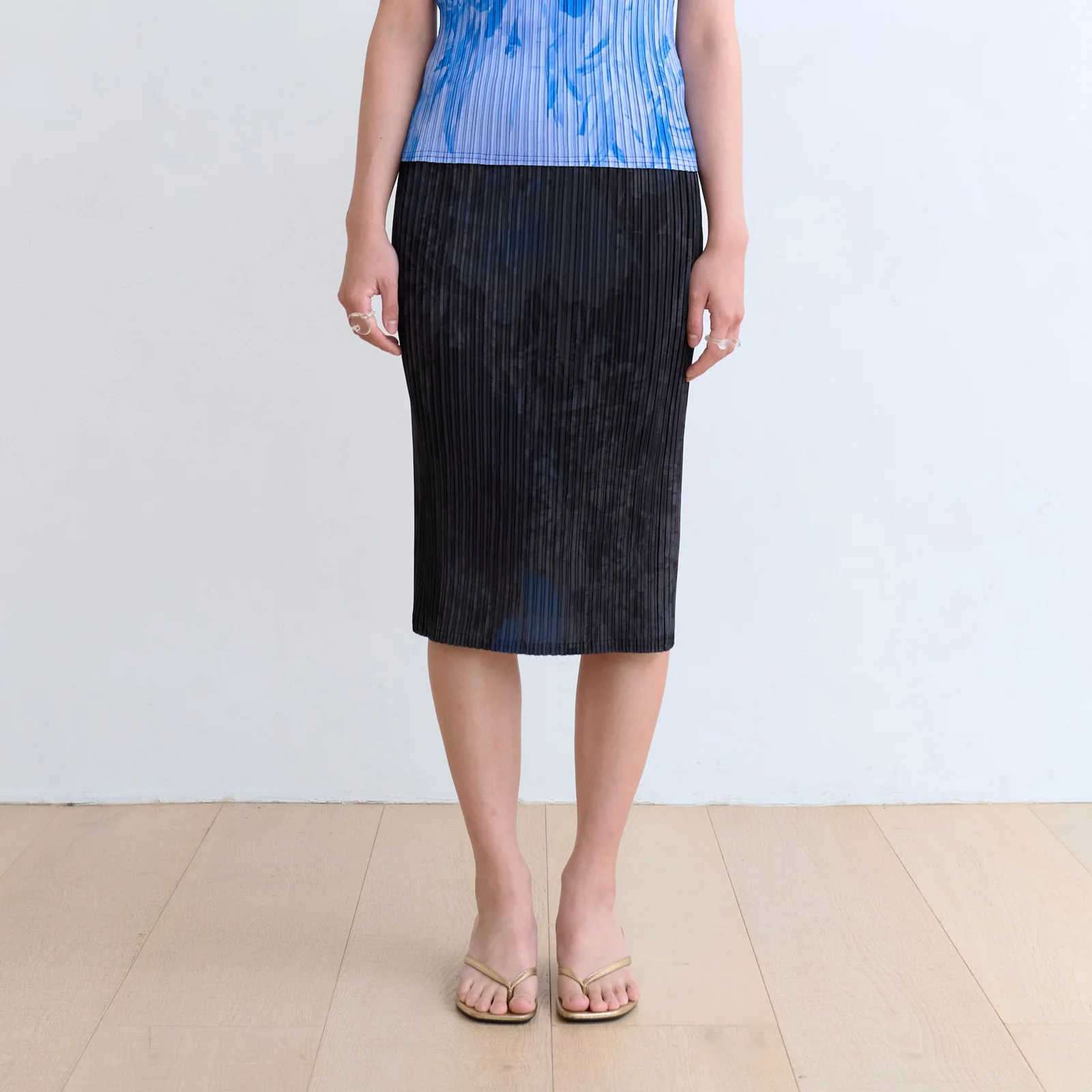 AIRY MIDI SKIRT (GRAY)