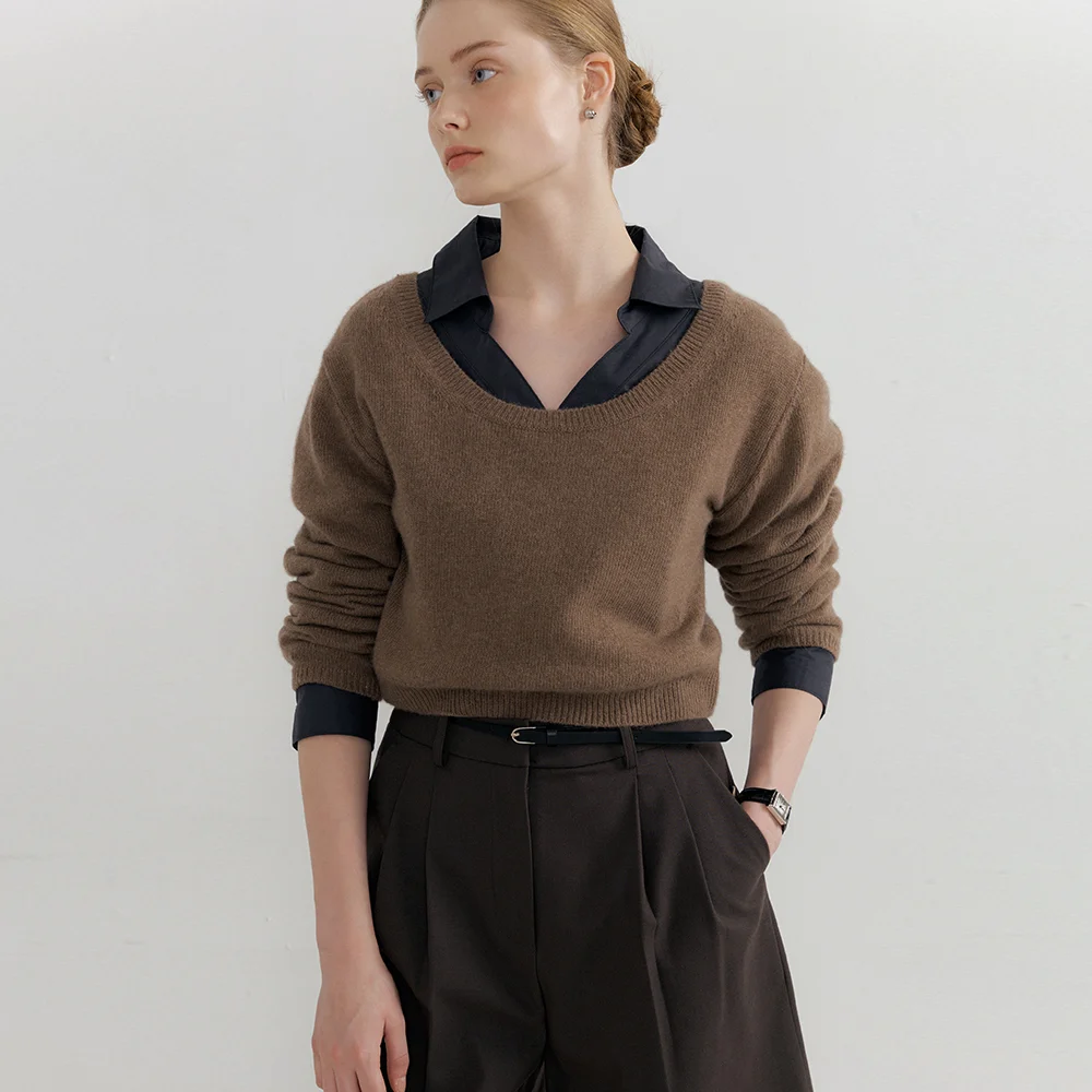 comos 1589 mink boat-neck crop knit (milky brownie)