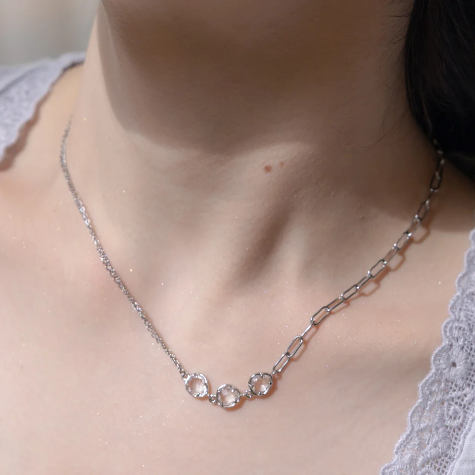 Triple dew necklace