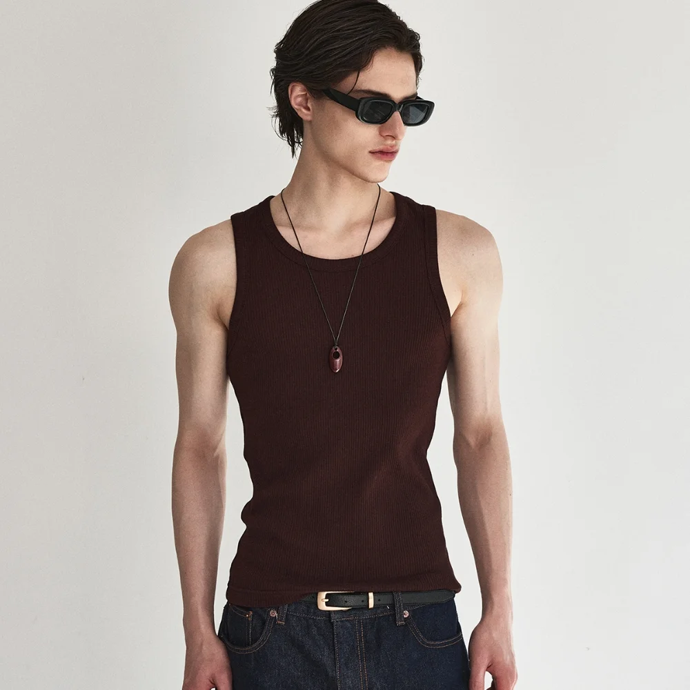 Sleek Ribbed Sleeveless Top_Brown