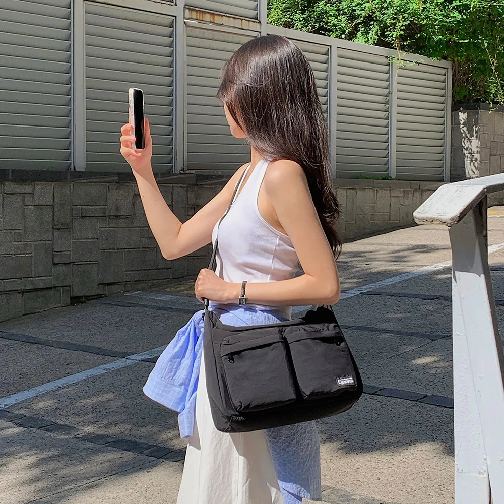 旅行者 防割 斜揹袋 RFID防護 護理 - 黑色