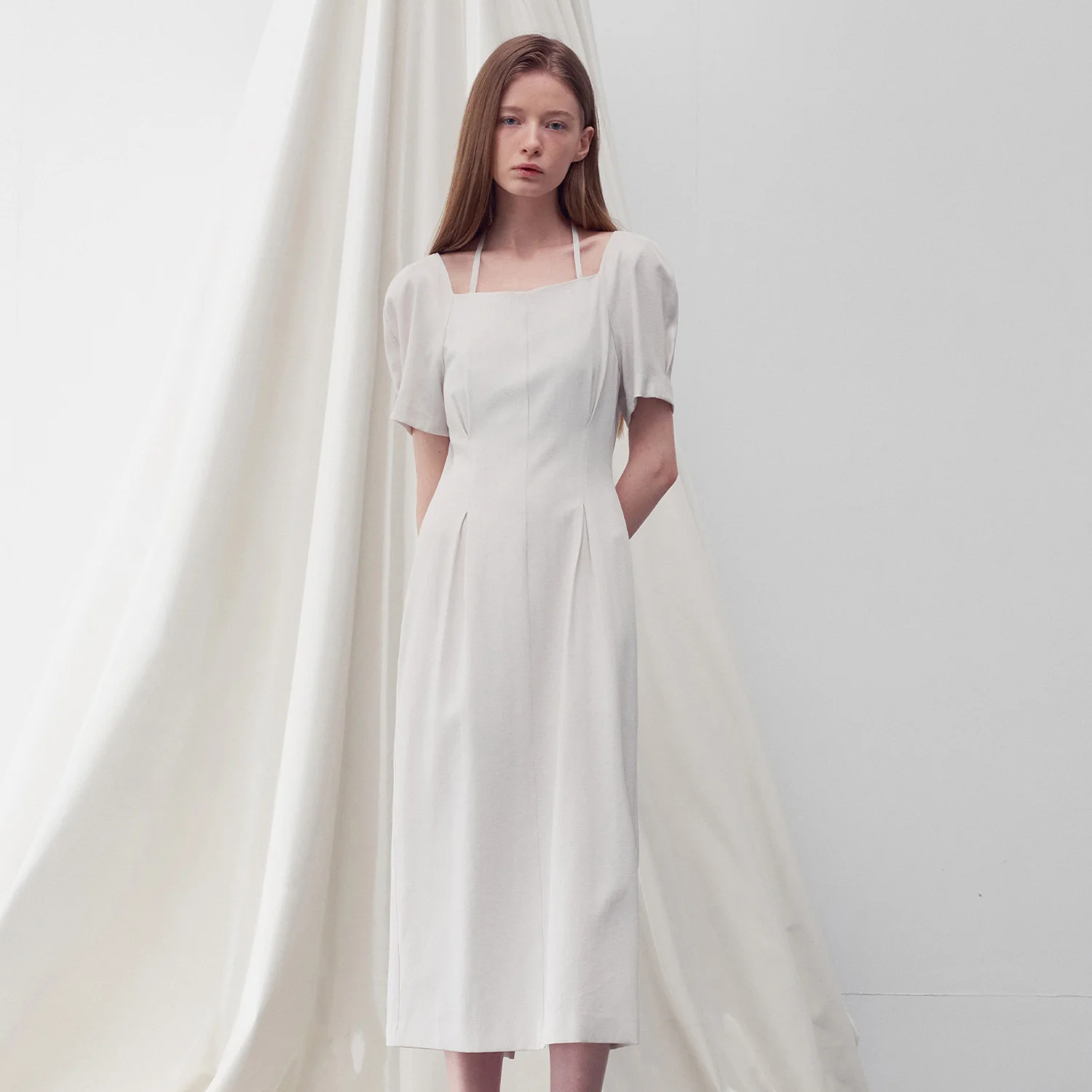 SWEETHEART-NECK HALF-SLEEVES DRESS OATMEAL