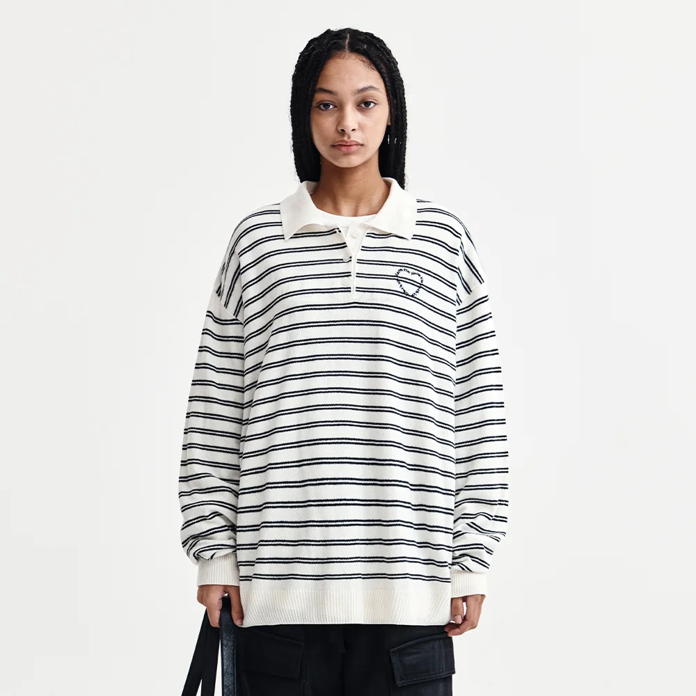 HEART LOGO COLLAR STRIPED PULLOVER IN IVORY