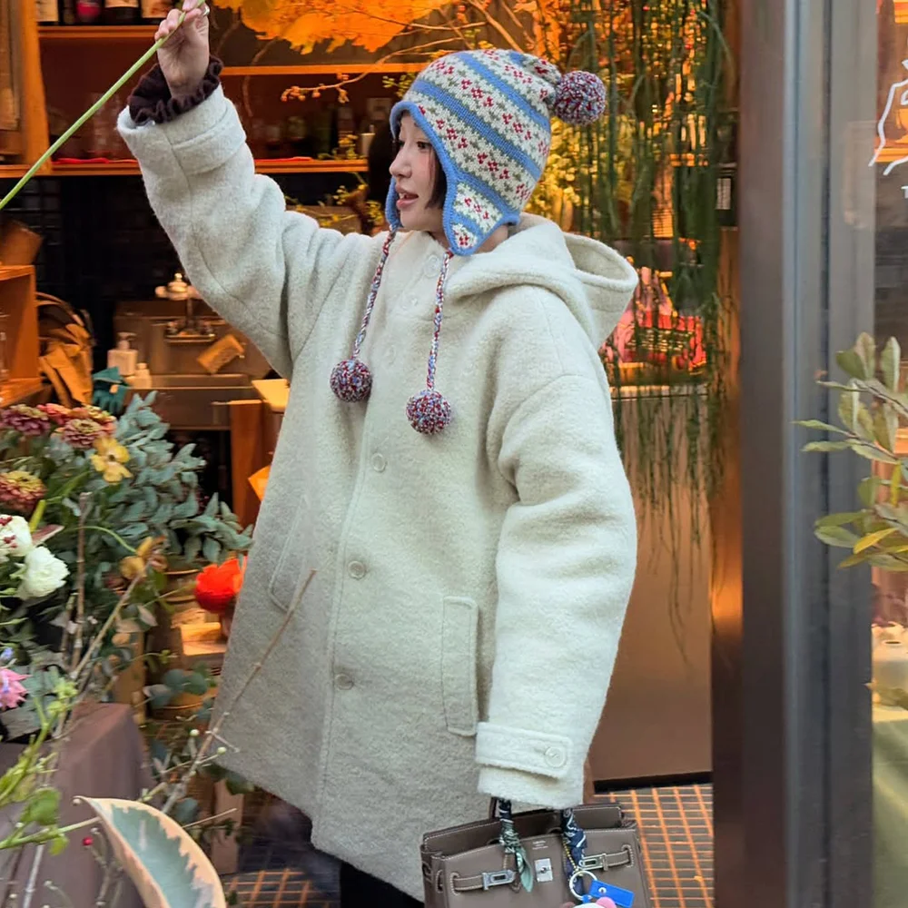 Loose-Fit Hoodie Wool Half Coat (Light Green)