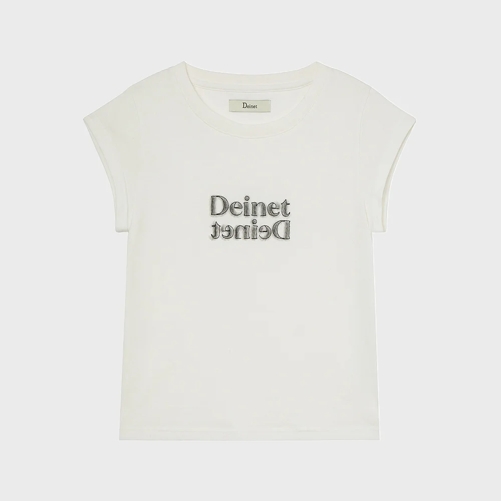 BRUSHED STITCH POINT PETIT T-SHIRT IN WHITE