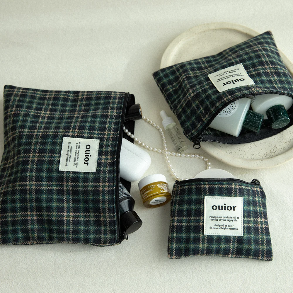 ouior flat pouch_wool check holiday navy