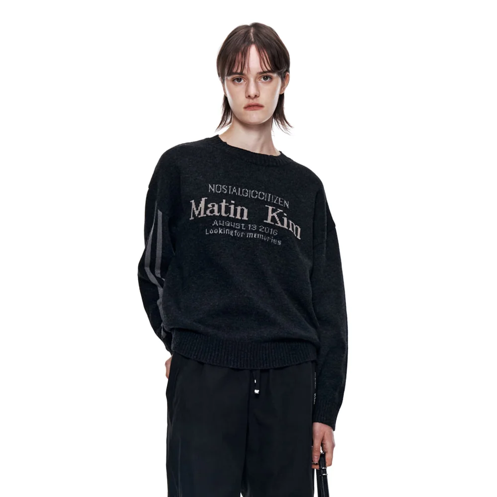 MATIN SLEEVE LINE KNIT PULLOVER IN CHARCOAL