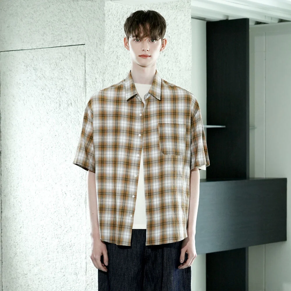 DM1022 WRINKLE STRIPE CHECK HALF SHIRTS_BEIGE