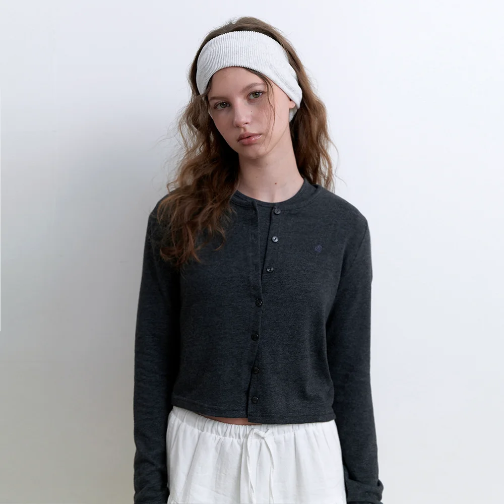 logo round cardigan set - chacoal