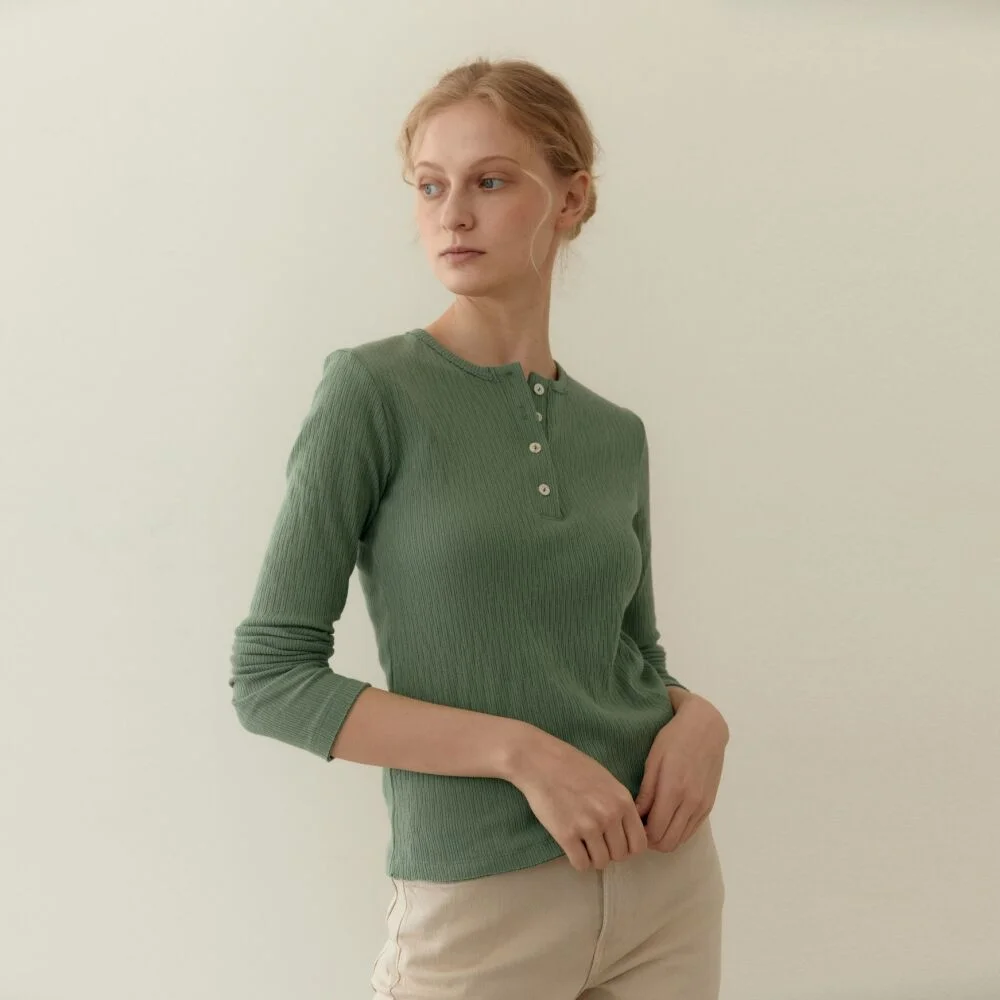 HENLEY NECK NATURAL T-SHIRT SAGE
