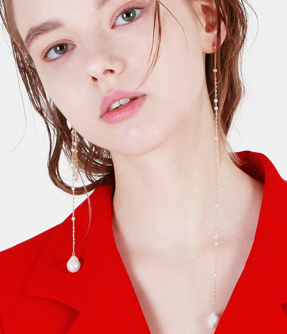 Drop Petal Earring