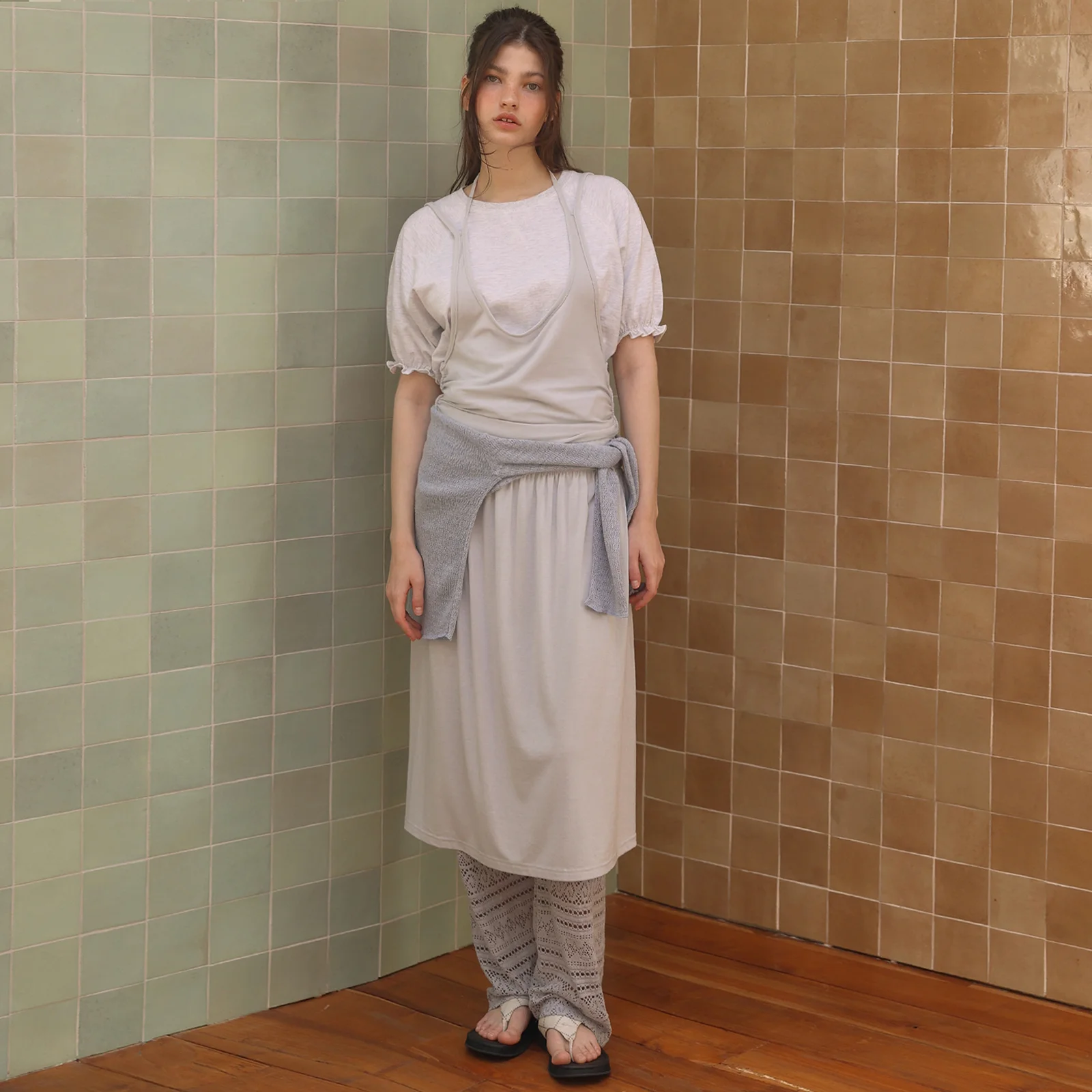 SHIRRING TIE SKIRT