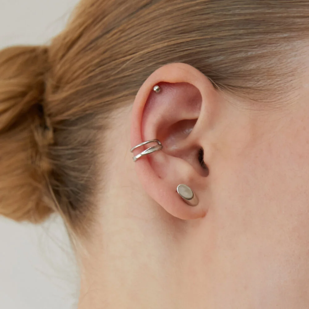 Layered earcuff