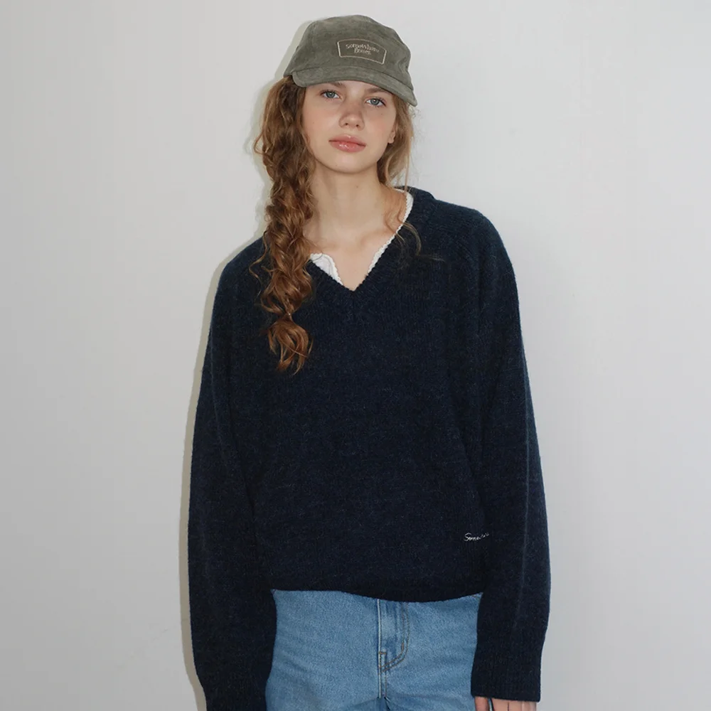Hazel Alpaca V-Neck Knit - Navy