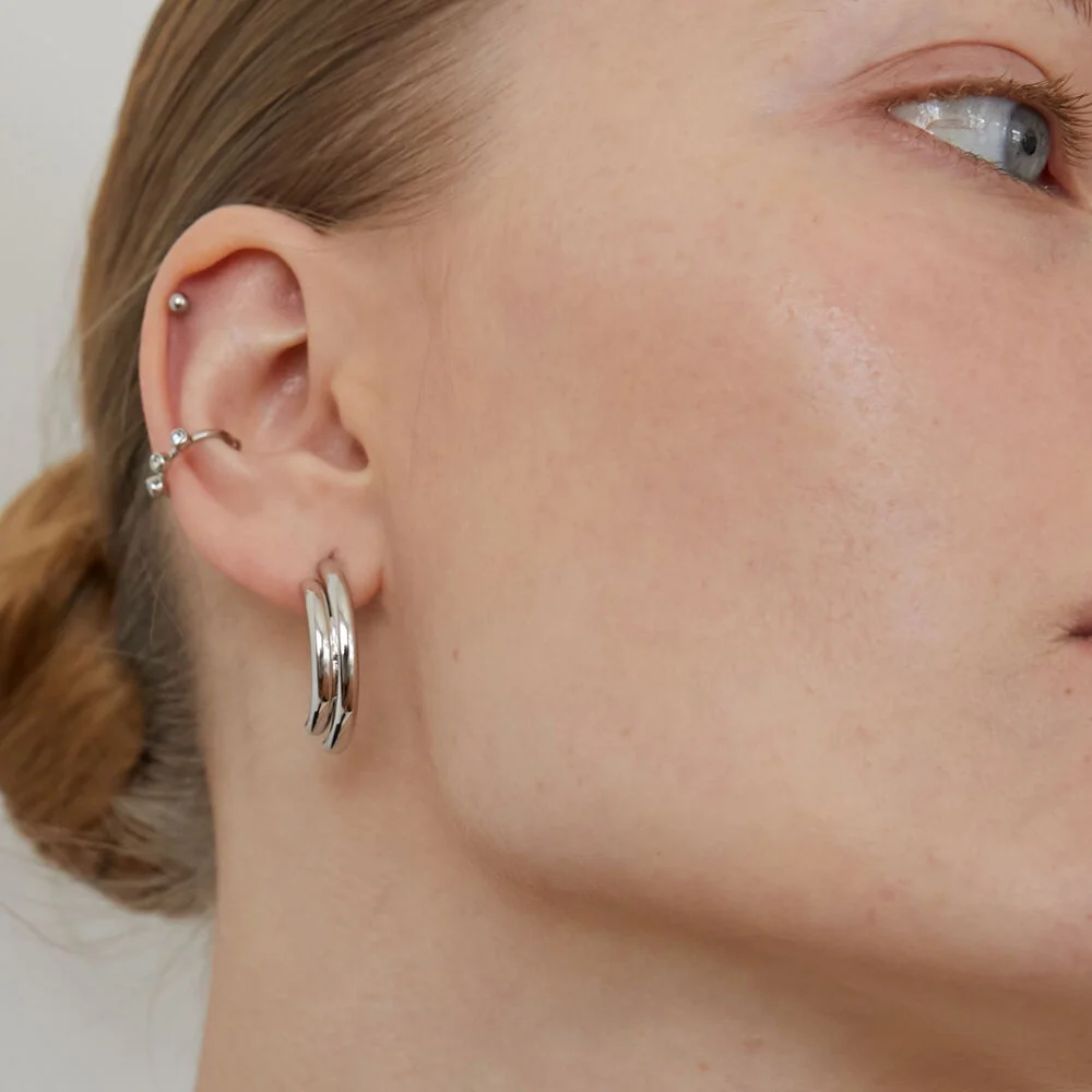 Pipe hoop earrings