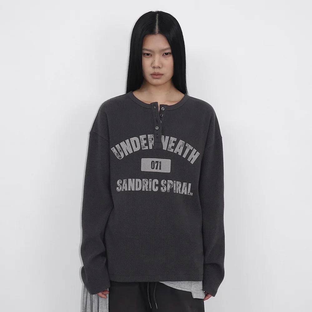 Henley Neck Waffle Long Sleeve_Charcoal