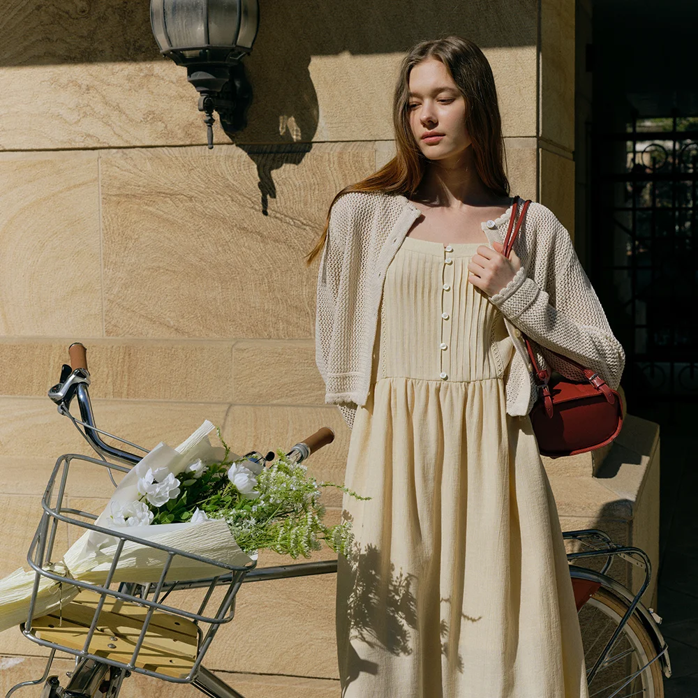 PINTUCK SLEEVELESS DRESS (butter beige)