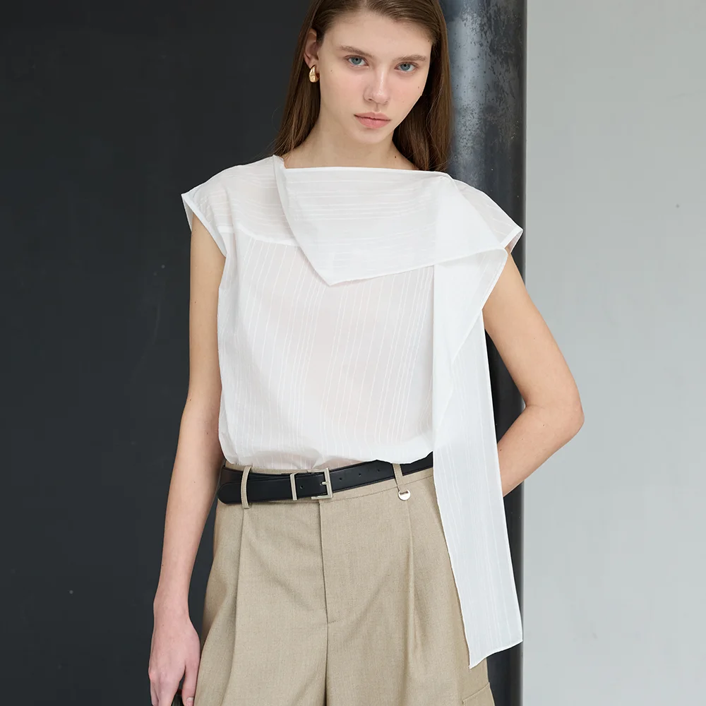 SIDE-TIED SLEEVELESS BLOUSE_WHITE