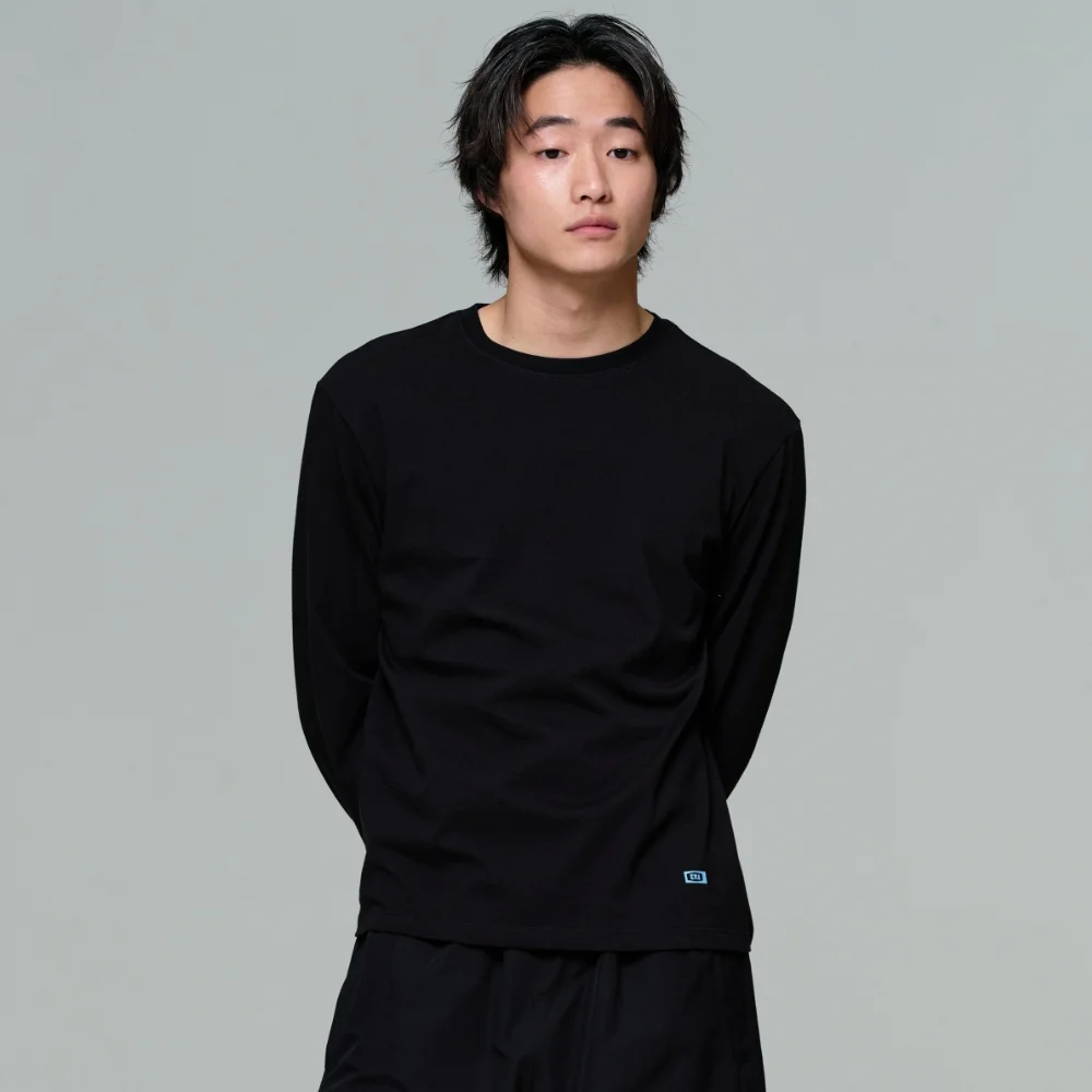 MEN ERA ESSENTIAL LS T - BLACK