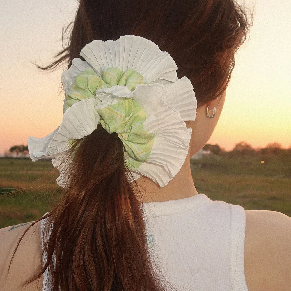 Sunkisssed Check Scunchie - Green
