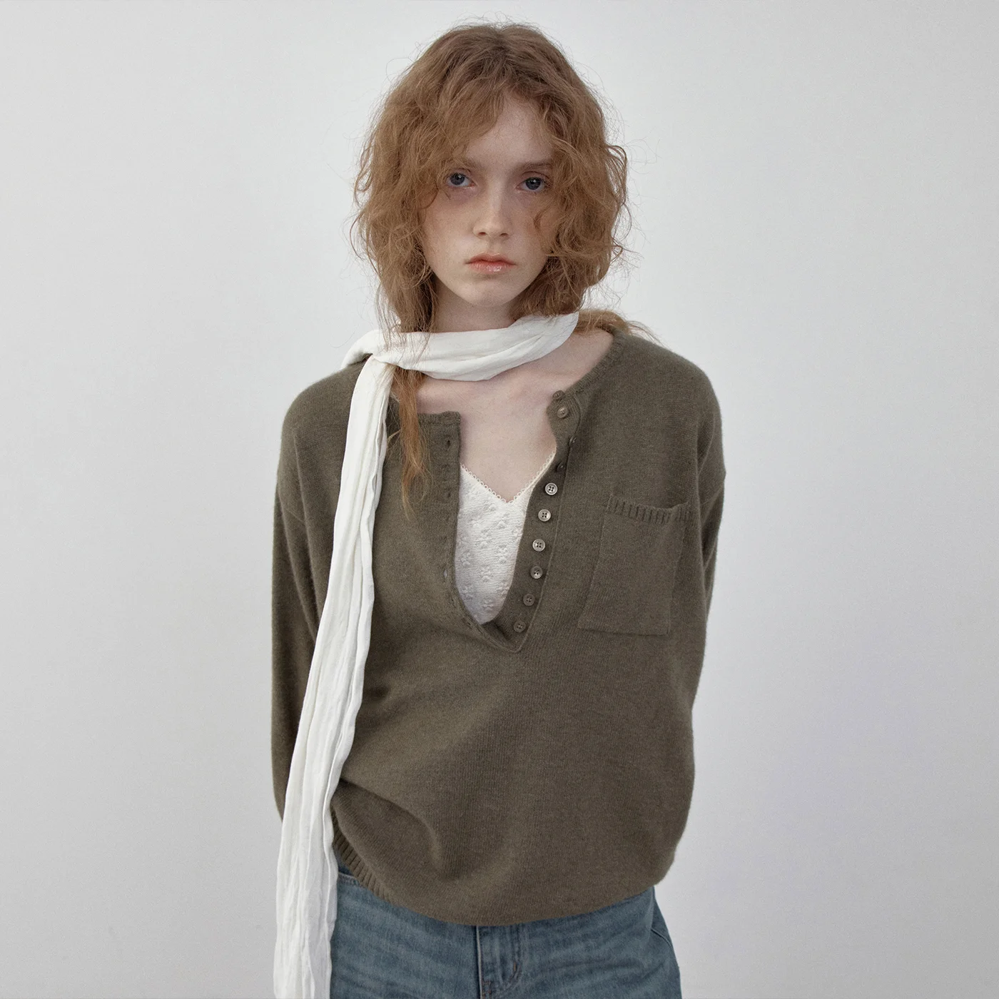 Ato henry neck button knit (khaki)