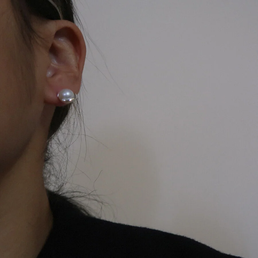 PEARL TAIL EARRINGS