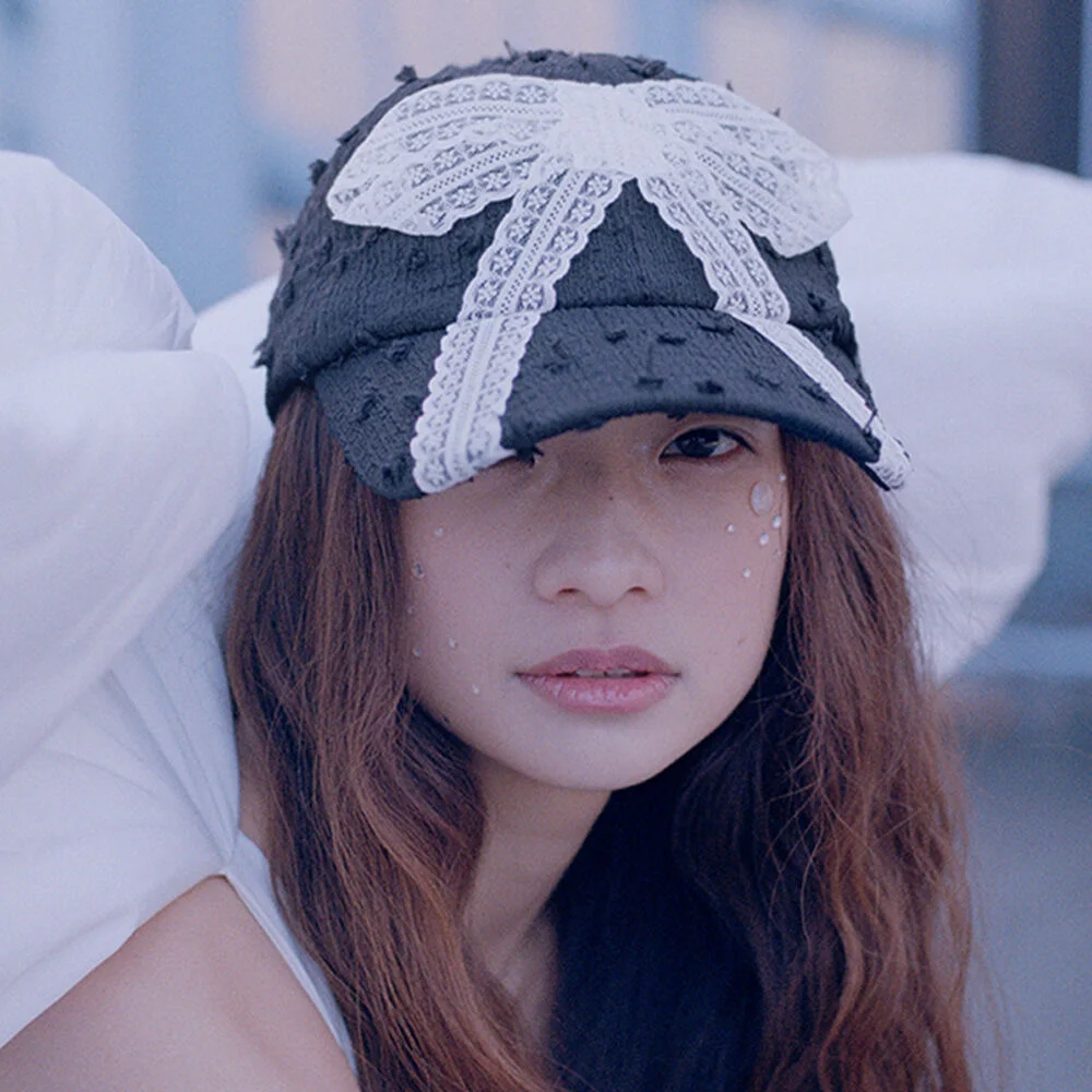 BOW CAP IN LACE BLACK