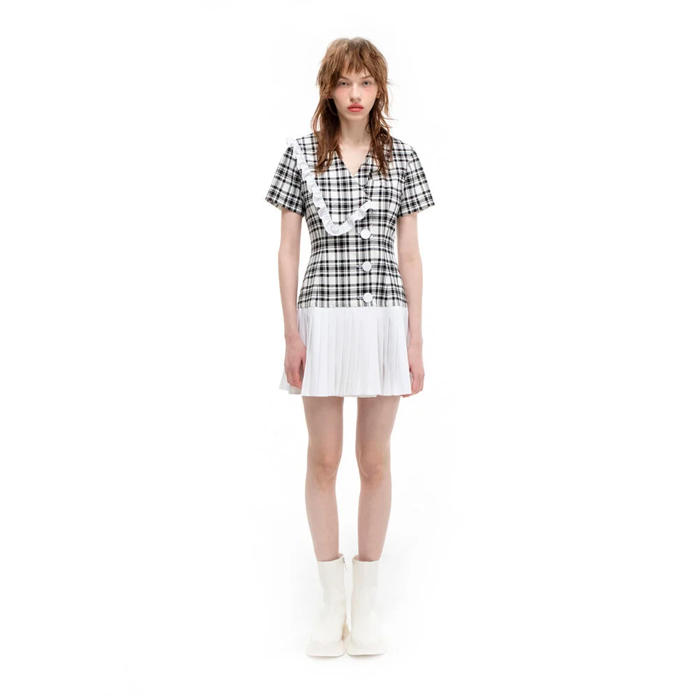 Unbalanced collar pleated dress