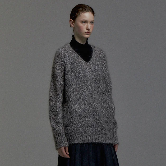 Blended V-neck Knit(Charcoal)