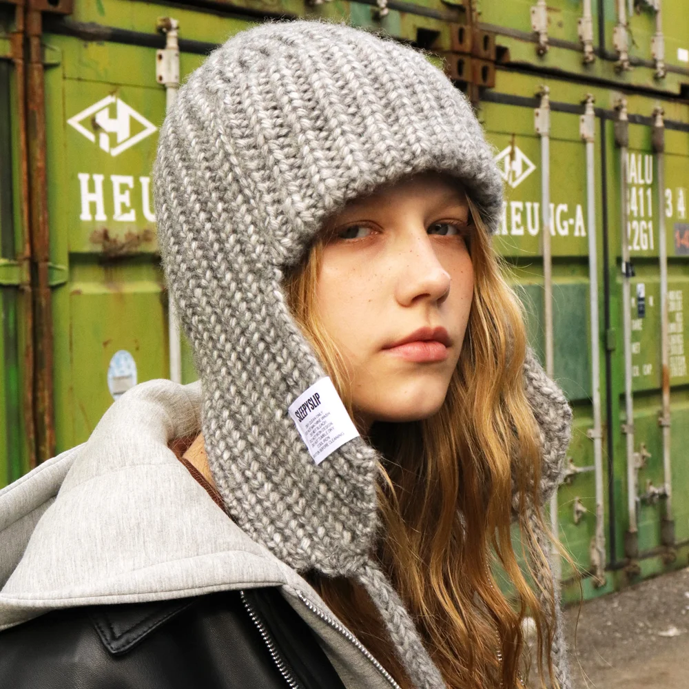 MOSS KNIT GRAY TROOPER HAT
