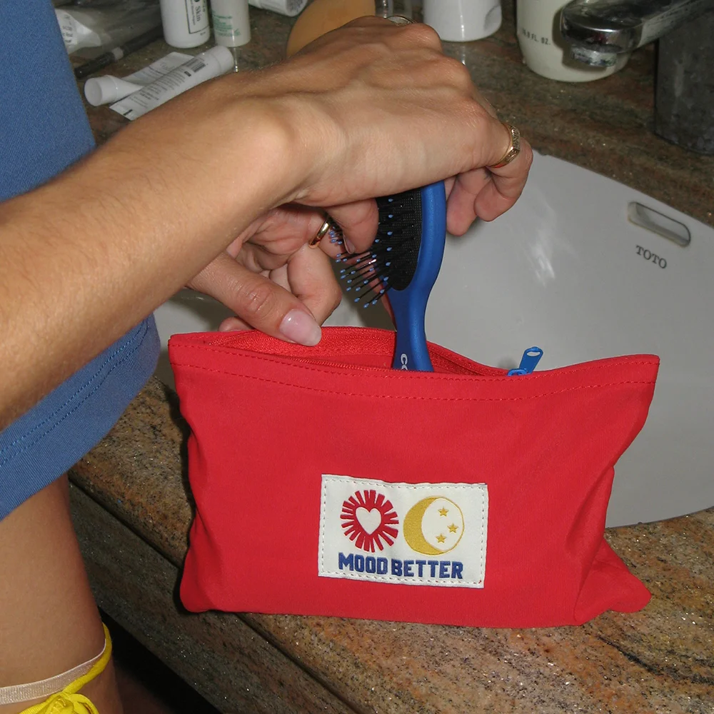 LABEL POUCH RED