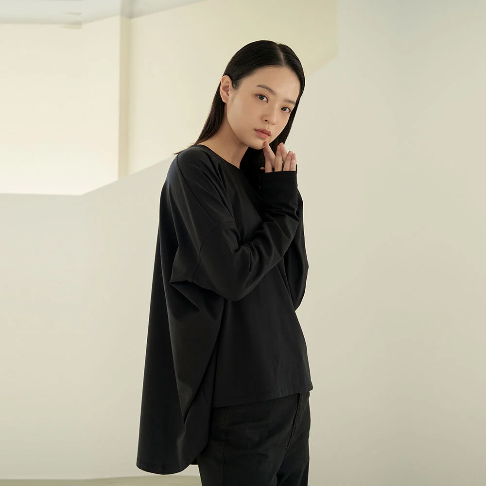 over-fit point embroidery tee_Black