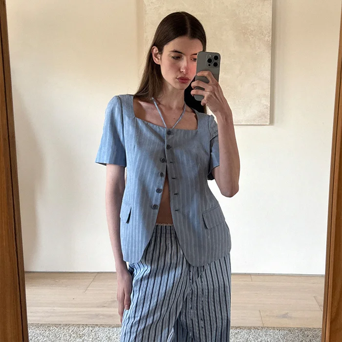 NECK STRAP STRIPE JACKET - BLUE
