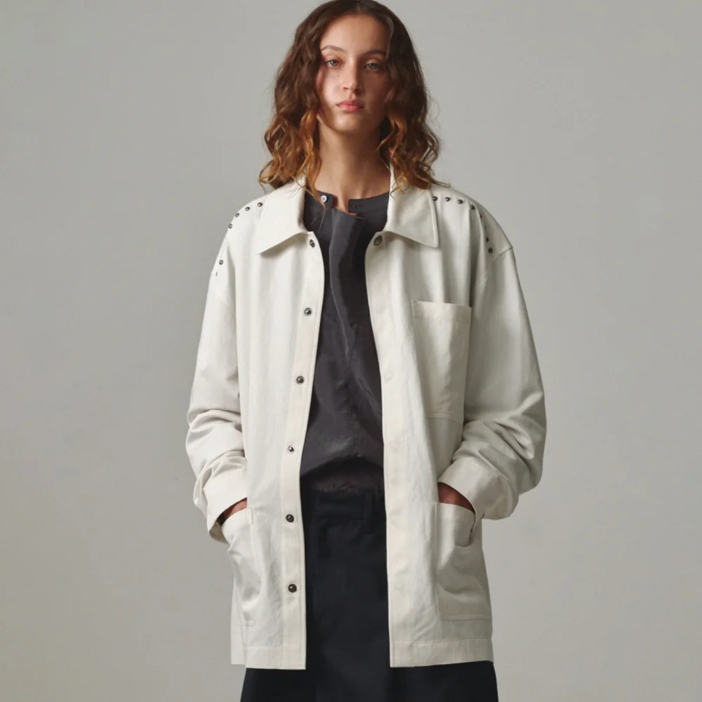 UNISEX, Stud Detail Classic Shirt Jacket / IVORY