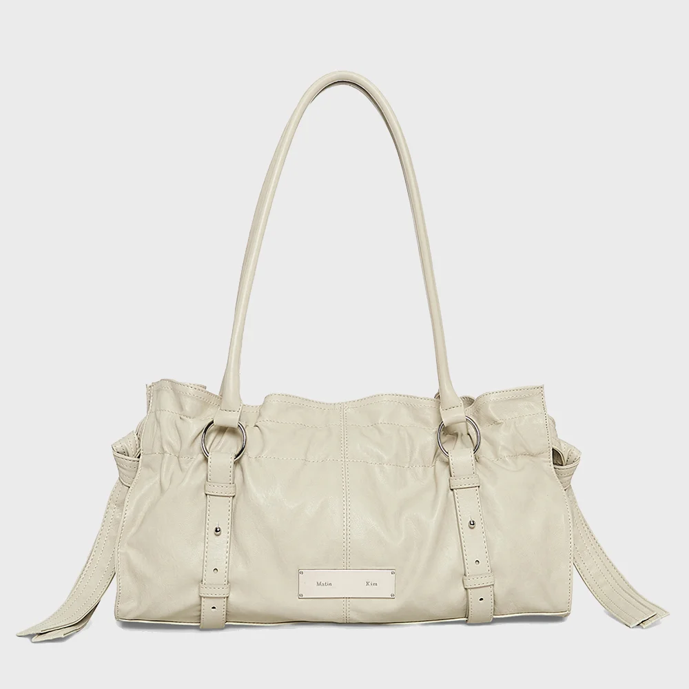 SHIRRING TIE BUCKLE SHOULDER BAG IN BEIGE