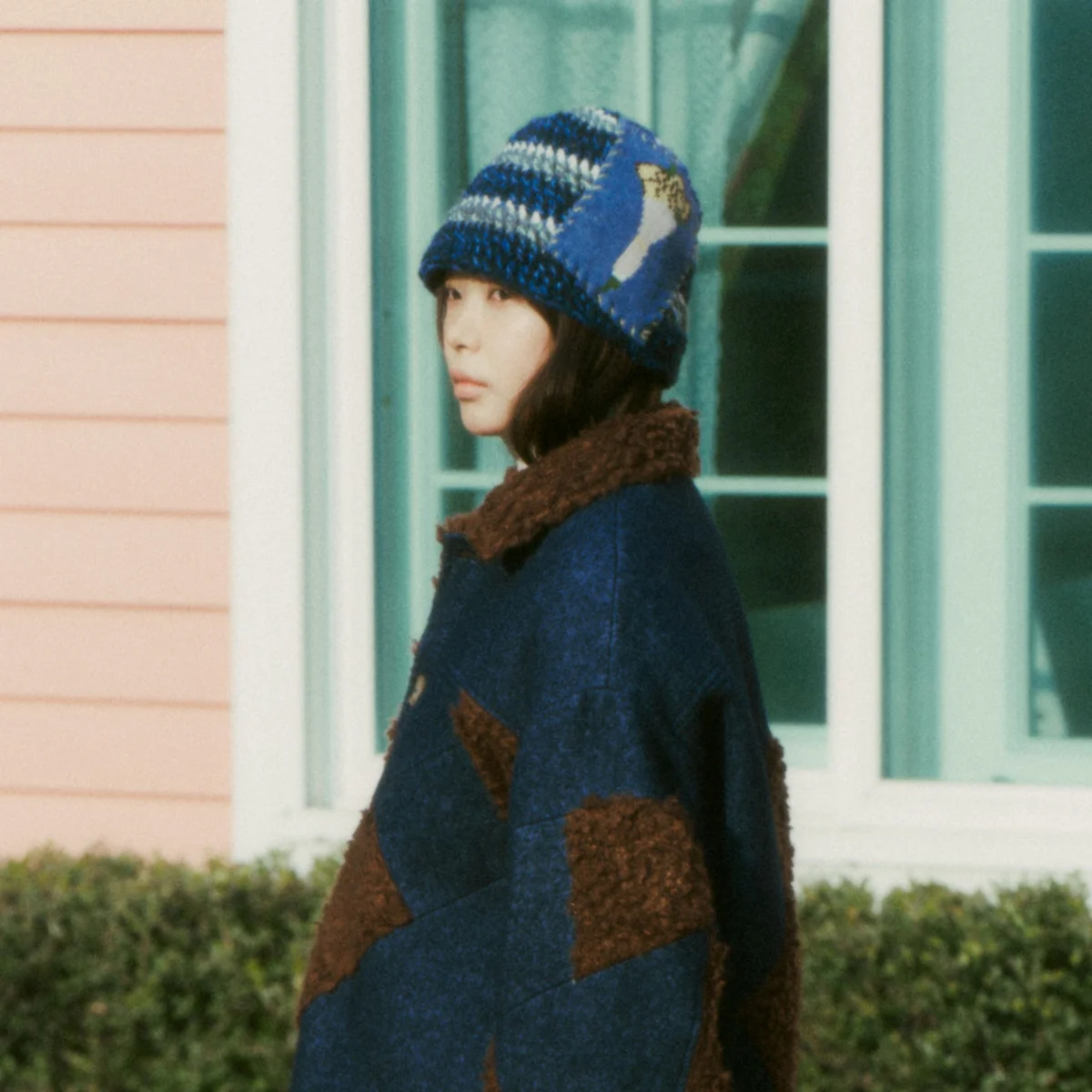 BOUQUET STRIPE BUCKET