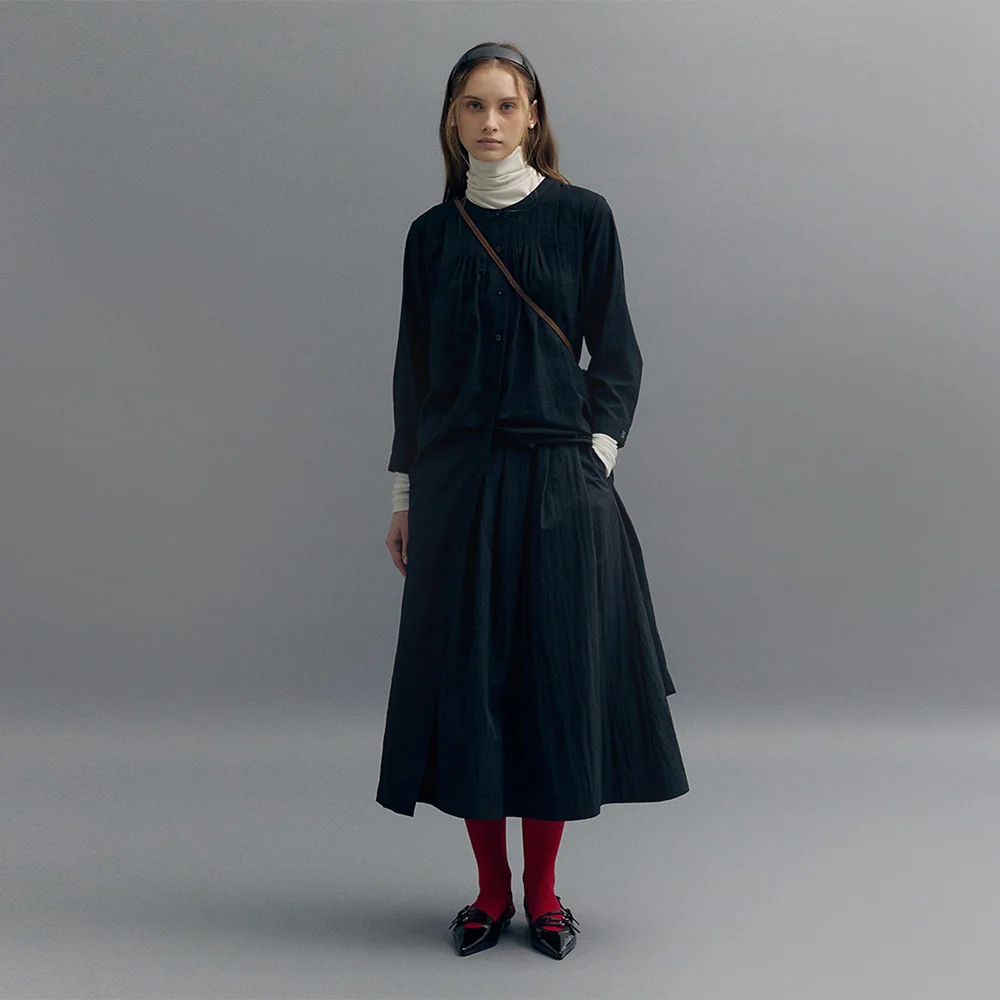 BELTED PINTUCK LONG DRESS (moat black)