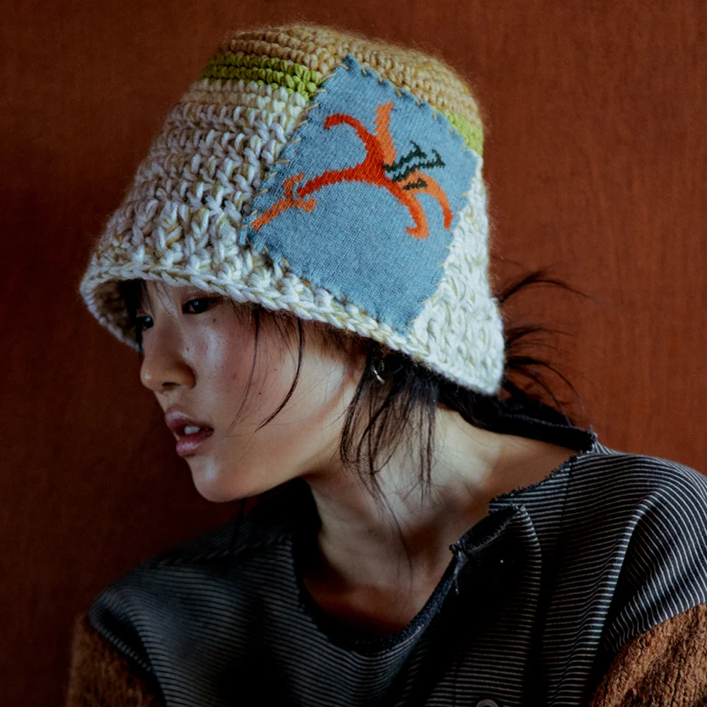 LILY BUCKET BROWNY