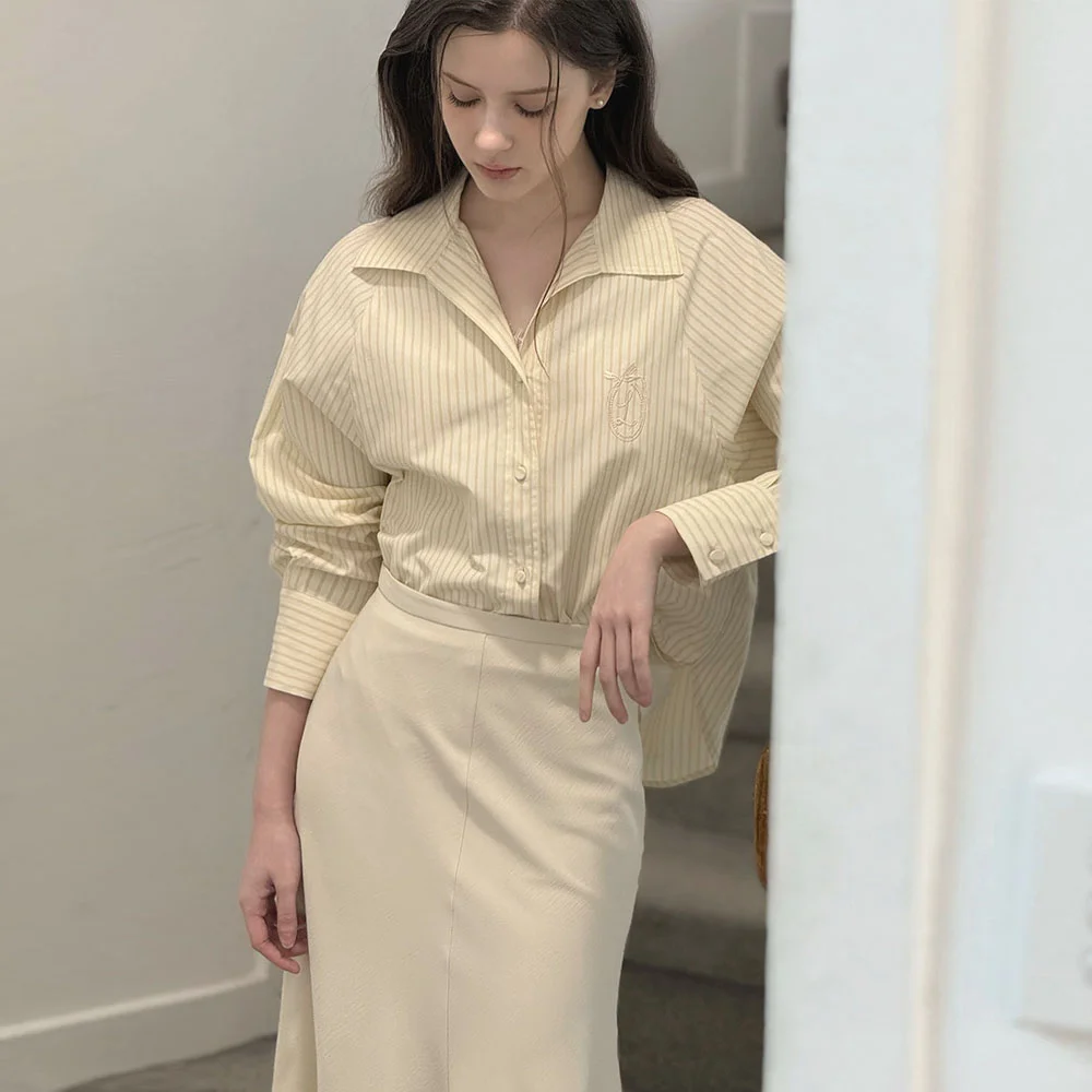 Stripe Beige Embroid shirts