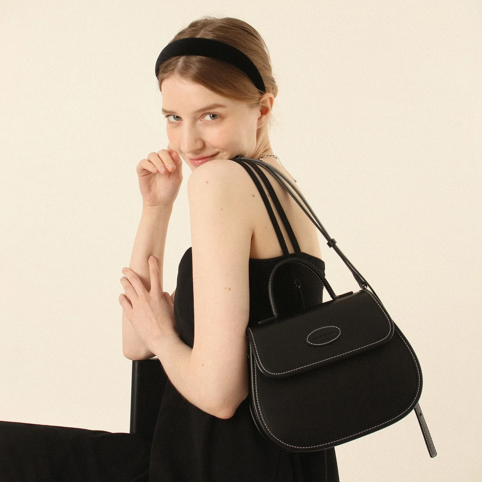 Sando Bag(Sando Bag) - Black