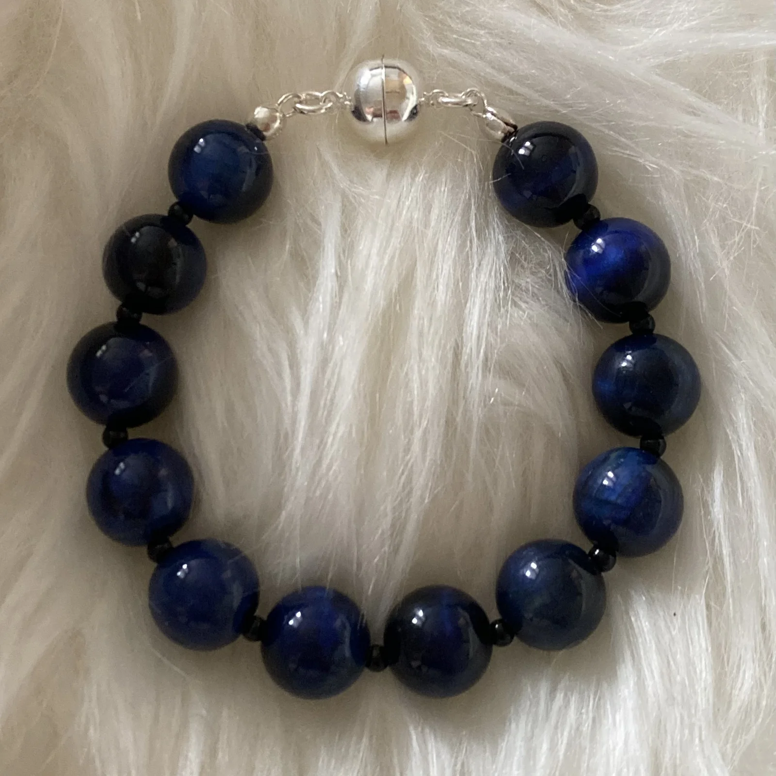 Deepblue Tiger Eye Stone Bracelet (12mm)