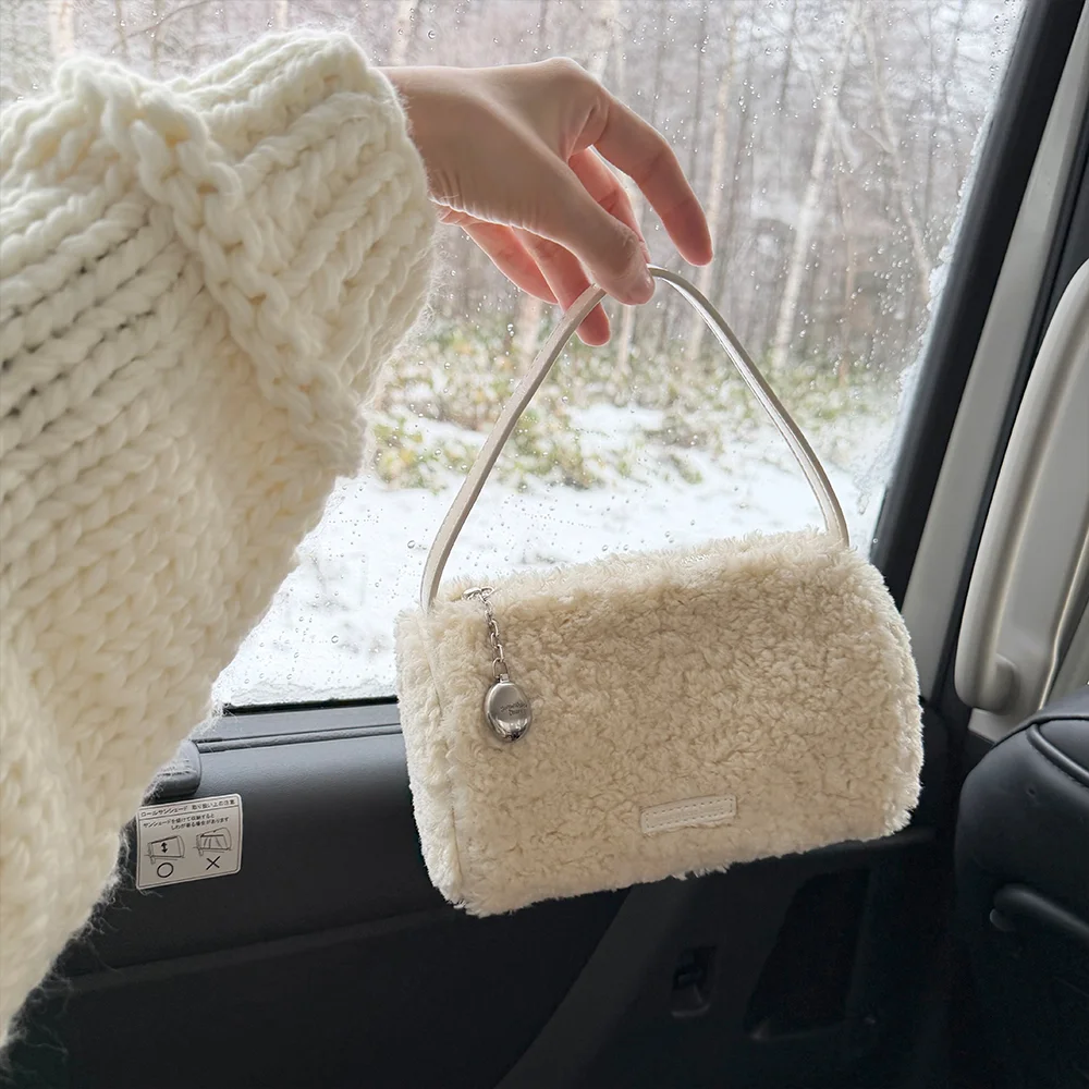 Fur Loli Tote Bag - Cream
