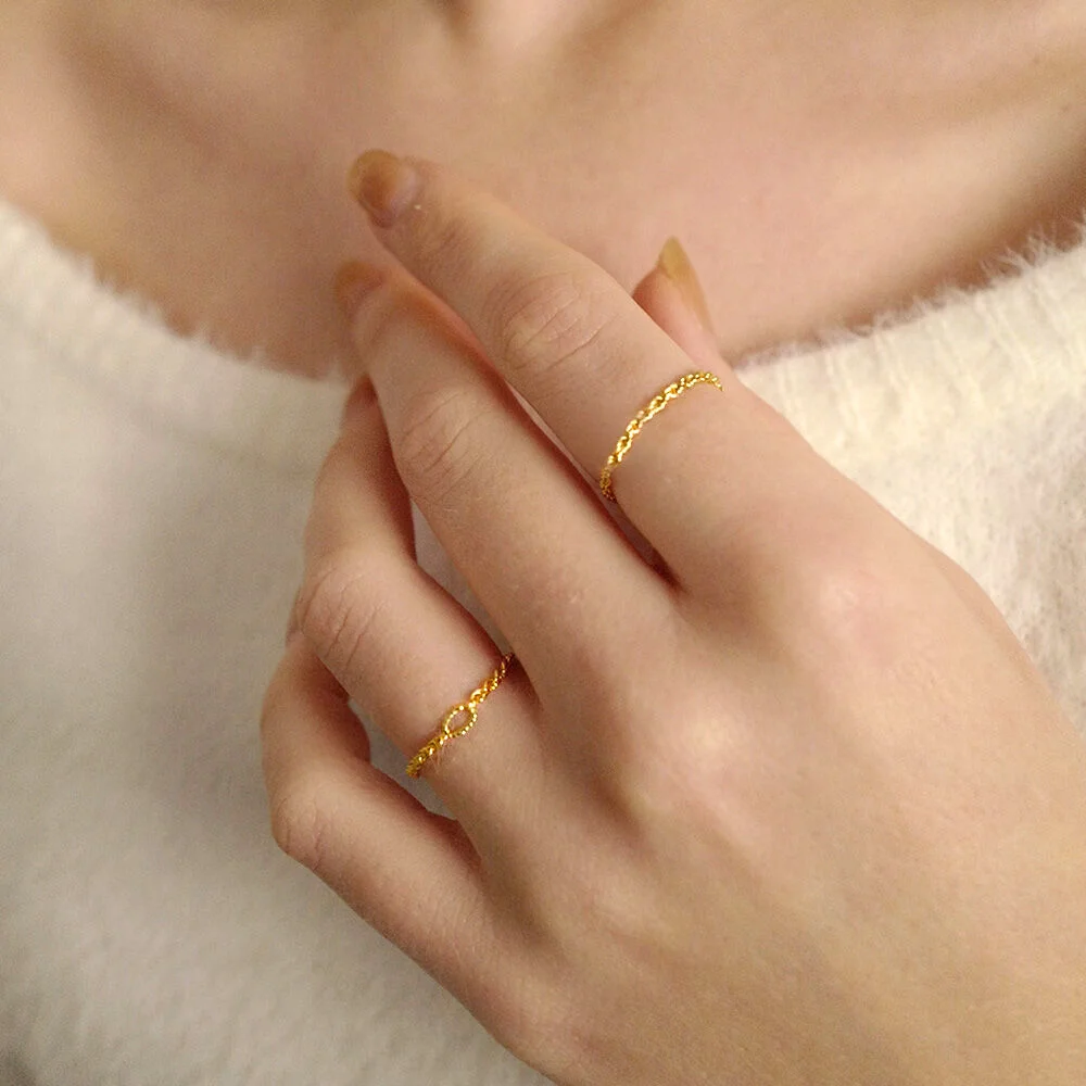 pretzel chain ring