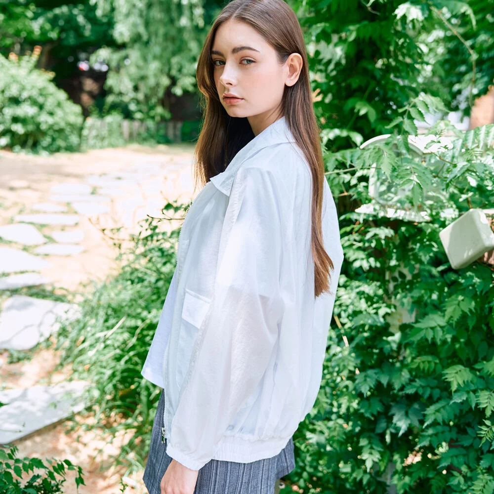 LIGHT SUMMER WIND BREAKER (WHITE)