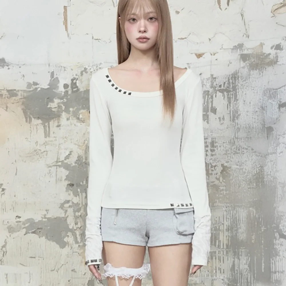 Stud Metal Point Long Sleeve (White)