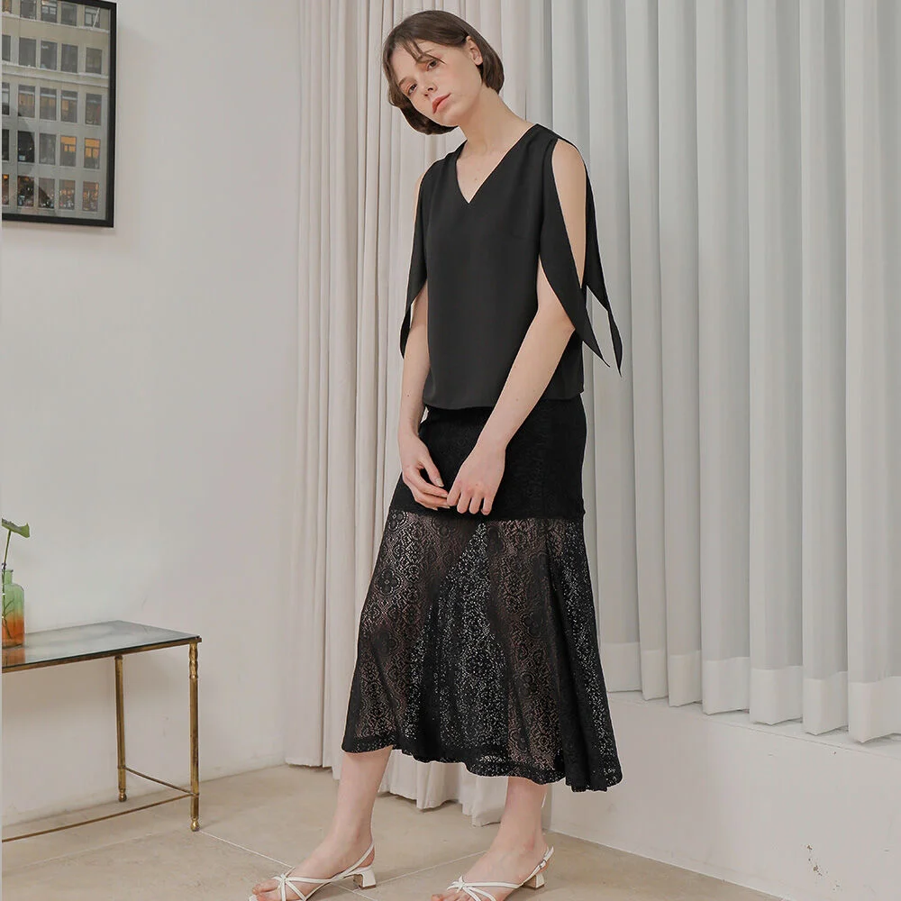 TIED SLEEVE BLOUSE_BLACK